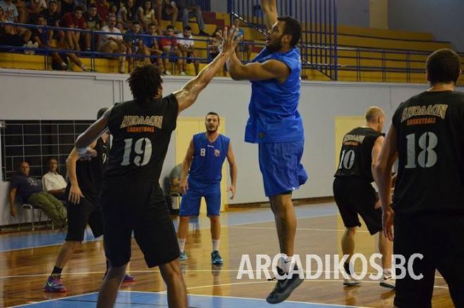 Γενέθλια για παίχτη του Αρκαδικού!