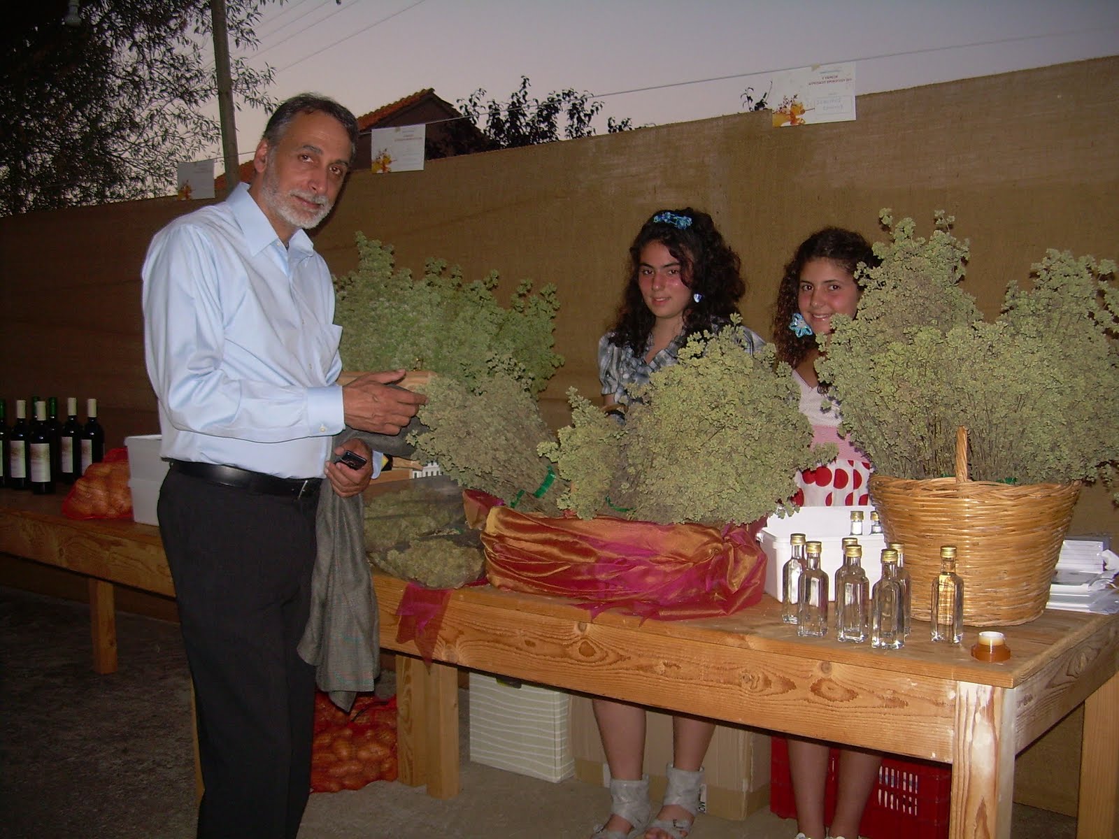 &Sigma;&tau;&iota;&sigmaf; 22 &Iota;&omicron;&upsilon;&nu;ί&omicron;&upsilon; &eta; &gamma;&iota;&omicron;&rho;&tau;ή &alpha;&gamma;&rho;&omicron;&tau;&iota;&kappa;ώ&nu; &pi;&rho;&omicron;ϊό&nu;&tau;&omega;&nu; &sigma;&tau;&omicron; &chi;&omega;&rho;&iota;ό &Kappa;&omicron;&kappa;&kappa;&omicron;&rho;ά&sigmaf; &Gamma;&omicron;&rho;&tau;&upsilon;&nu;ί&alpha;&sigmaf;!