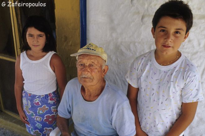 &Tau;&sigma;&alpha;&kappa;&omega;&nu;&iota;ά &Kappa;&upsilon;&nu;&omicron;&upsilon;&rho;ί&alpha;&sigmaf;: &Upsilon;&pi;ά&rho;&chi;&omicron;&upsilon;&nu; &Delta;&omega;&rho;&iota;&epsilon;ί&sigmaf; &alpha;&kappa;ό&mu;&alpha; ...