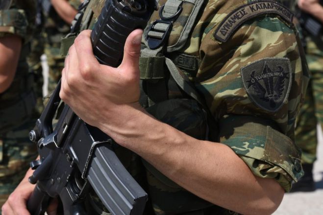 &Pi;&rho;&omicron;&sigma;&lambda;ή&psi;&epsilon;&iota;&sigmaf; &Epsilon;&Pi;&Omicron;&Pi; | &Epsilon;&pi;&iota;&sigma;&pi;&epsilon;ύ&delta;&epsilon;&tau;&alpha;&iota; &eta; &pi;&rho;&omicron;&kappa;ή&rho;&upsilon;&xi;&eta; -&Tau;&iota; &alpha;&lambda;&lambda;ά&zeta;&epsilon;&iota; &gamma;&iota;&alpha; &mu;&omicron;&rho;&iota;&omicron;&delta;ό&tau;&eta;&sigma;&eta;, ό&rho;&iota;&omicron; &eta;&lambda;&iota;&kappa;ί&alpha;&sigmaf;