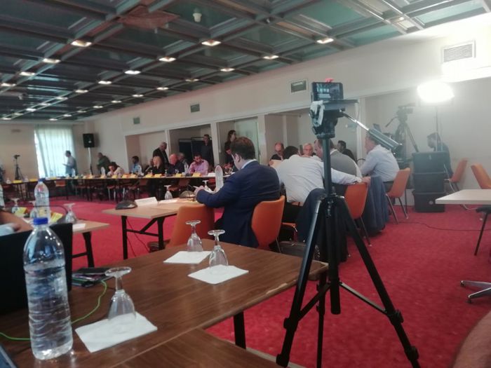 LIVE η συνεδρίαση του Περιφερειακού Συμβουλίου!