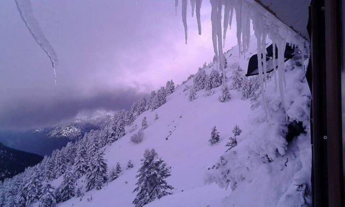 Πάνω από 30 εκατοστά χιόνι στο Χιονοδρομικό Κέντρο Μαινάλου! (εικόνες)
