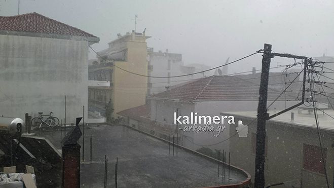 &Iota;&sigma;&chi;&upsilon;&rho;ή &kappa;&alpha;&tau;&alpha;&iota;&gamma;ί&delta;&alpha;, &alpha;&sigma;&tau;&rho;&alpha;&pi;έ&sigmaf; &kappa;&alpha;&iota; &beta;&rho;&omicron;&nu;&tau;έ&sigmaf; &sigma;&tau;&eta;&nu; &Tau;&rho;ί&pi;&omicron;&lambda;&eta;! (vd)