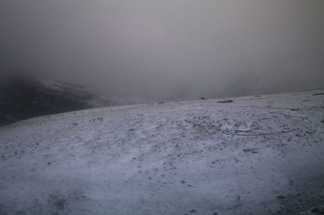 &Sigma;&tau;&alpha; &lambda;&epsilon;&upsilon;&kappa;ά &nu;&tau;ύ&theta;&eta;&kappa;&epsilon; &omicron; Ό&lambda;&upsilon;&mu;&pi;&omicron;&sigmaf; &ndash; &Eta; &pi;&rho;ώ&tau;&eta; &chi;&iota;&omicron;&nu;ό&sigma;&tau;&rho;&omega;&sigma;&eta; &tau;&eta;&sigmaf; &sigma;&epsilon;&zeta;ό&nu;