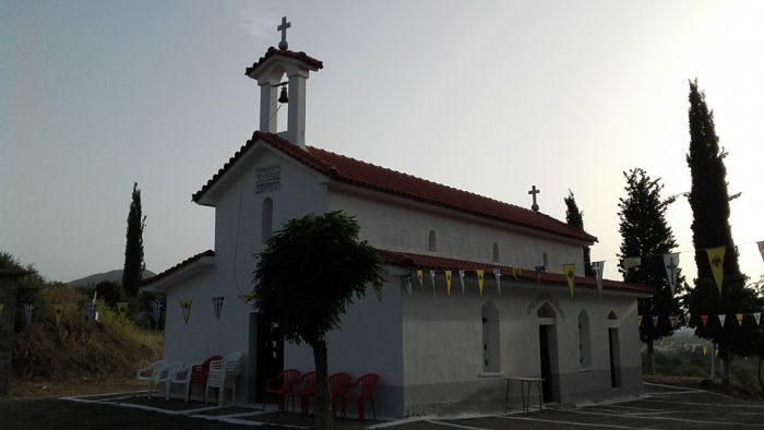 Η γιορτή του Αγίου Πνεύματος στο χωριό Πάπαρι