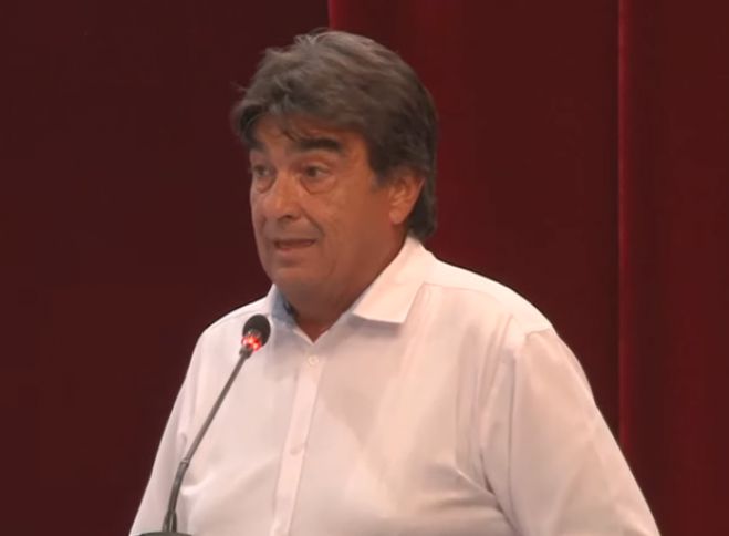 &Gamma;&iota;&alpha;&nu;&nu;&alpha;&kappa;&omicron;ύ&rho;&alpha;&sigmaf;: "&Epsilon;&mu;&epsilon;ί&sigmaf; &delta;&epsilon;&nu; &delta;ί&nu;&alpha;&mu;&epsilon; &lambda;&epsilon;&phi;&tau;ά &sigma;&epsilon; &pi;&alpha;&nu;&eta;&gamma;&upsilon;&rho;ά&kappa;&iota;&alpha;. &Epsilon;&delta;ώ &beta;&lambda;έ&pi;&omega; &delta;&epsilon;&nu; έ&chi;&epsilon;&tau;&epsilon; &alpha;&phi;ή&sigma;&epsilon;&iota; &mu;&pi;ά&mu;&iota;&epsilon;&sigmaf;, &mu;&epsilon;&lambda;&iota;&tau;&zeta;ά&nu;&epsilon;&sigmaf;, &nu;&tau;&omicron;&mu;ά&tau;&epsilon;&sigmaf; &kappa;&alpha;&iota; &alpha;&gamma;&gamma;&omicron;ύ&rho;&iota;&alpha;"!