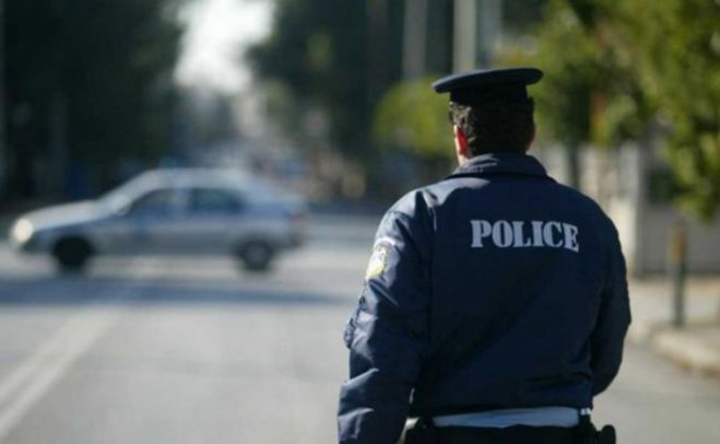 &Alpha;&sigma;&tau;&upsilon;&nu;&omicron;&mu;&iota;&kappa;&omicron;ί &sigma;&tau;&eta;&nu; &Alpha;&rho;&kappa;&alpha;&delta;ί&alpha;: &laquo;&Kappa;ά&nu;&omicron;&upsilon;&mu;&epsilon; &mu;ό&nu;&omicron;&iota; &mu;&alpha;&sigmaf; &alpha;&pi;&omicron;&lambda;&upsilon;&mu;ά&nu;&sigma;&epsilon;&iota;&sigmaf;. &Delta;&epsilon;&nu; &mu;&alpha;&sigmaf; έ&chi;&omicron;&upsilon;&nu; &delta;ώ&sigma;&epsilon;&iota; &gamma;ά&nu;&tau;&iota;&alpha;, &mu;ά&sigma;&kappa;&epsilon;&sigmaf;, &omicron;ύ&tau;&epsilon; έ&nu;&alpha; &alpha;&pi;&omicron;&lambda;&upsilon;&mu;&alpha;&nu;&tau;&iota;&kappa;ό&raquo;