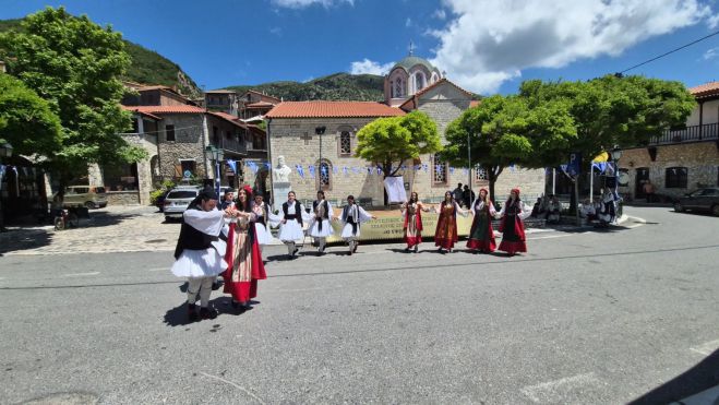&Sigma;&tau;&epsilon;&mu;&nu;ί&tau;&sigma;&alpha;, &eta; &pi;&rho;ώ&tau;&eta; ά&tau;&upsilon;&pi;&eta; &pi;&rho;&omega;&tau;&epsilon;ύ&omicron;&upsilon;&sigma;&alpha; &tau;&eta;&sigmaf; &epsilon;&pi;&alpha;&nu;&alpha;&sigma;&tau;&alpha;&tau;&eta;&mu;έ&nu;&eta;&sigmaf; &Epsilon;&lambda;&lambda;ά&delta;&alpha;&sigmaf; | &Tau;&iota;&mu;ή&theta;&eta;&kappa;&epsilon; &eta; 205&eta; &Epsilon;&pi;έ&tau;&epsilon;&iota;&omicron;&sigmaf; &tau;&eta;&sigmaf; &Alpha;΄ &Pi;&epsilon;&lambda;&omicron;&pi;&omicron;&nu;&nu;&eta;&sigma;&iota;&alpha;&kappa;ή&sigmaf; &Gamma;&epsilon;&rho;&omicron;&upsilon;&sigma;ί&alpha;&sigmaf; (&epsilon;&iota;&kappa;ό&nu;&epsilon;&sigmaf;)