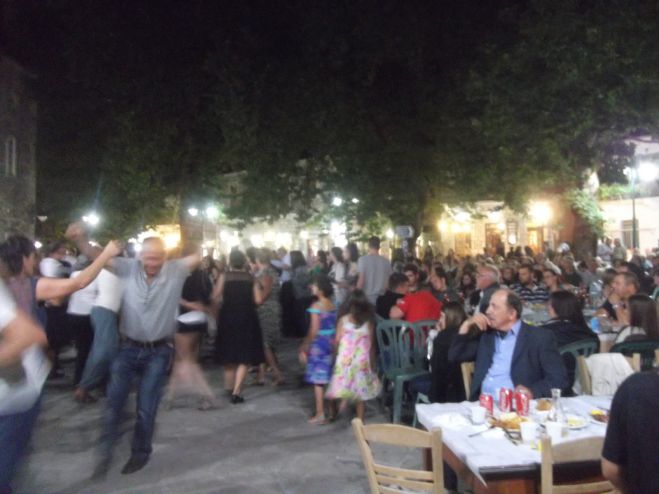 &Pi;&lambda;ή&theta;&omicron;&sigmaf; &kappa;ό&sigma;&mu;&omicron;&upsilon; &sigma;&tau;&omicron; &pi;&alpha;&nu;&eta;&gamma;ύ&rho;&iota; &tau;&omicron;&upsilon; &Kappa;&omicron;&sigma;&mu;ά (&epsilon;&iota;&kappa;ό&nu;&epsilon;&sigmaf;)