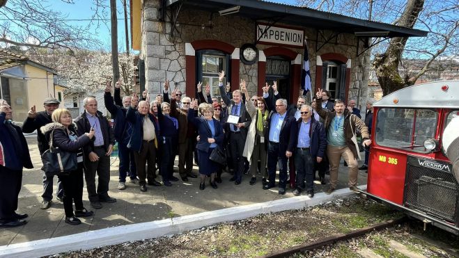 Στο Παρθένι ο Πρέσβης της Ελβετίας μαζί με εμπειρογνώμονες | Στο επίκεντρο η επαναλειτουργία της ιστορικής σιδηροδρομικής γραμμής Πελοποννήσου!
