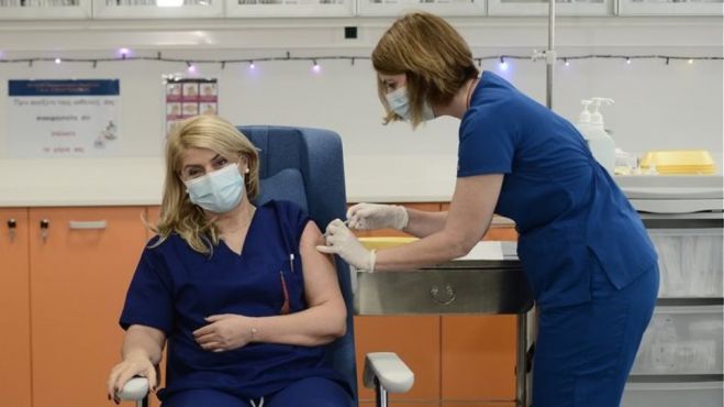 &Epsilon;&upsilon;&sigma;&tau;&alpha;&theta;ί&alpha; &Kappa;&alpha;&mu;&pi;&iota;&sigma;&iota;&omicron;ύ&lambda;&eta;: "&Gamma;&upsilon;&rho;ί&zeta;&omicron;&upsilon;&mu;&epsilon; &sigma;&epsilon;&lambda;ί&delta;&alpha; &gamma;&iota;&alpha; &nu;&alpha; &epsilon;ί&mu;&alpha;&sigma;&tau;&epsilon; &xi;&alpha;&nu;ά &epsilon;&lambda;&epsilon;ύ&theta;&epsilon;&rho;&omicron;&iota;"