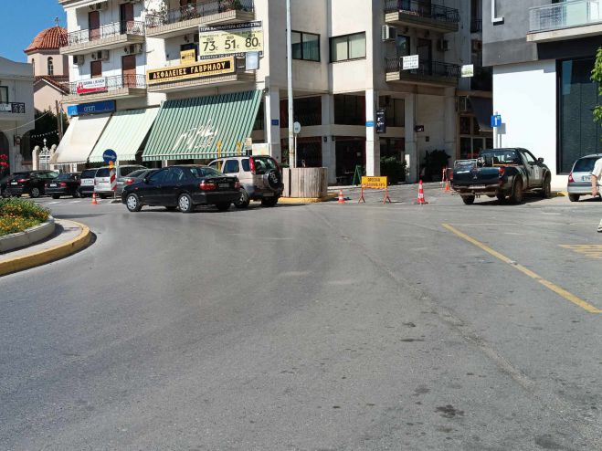 &Tau;&rho;ί&pi;&omicron;&lambda;&eta; | &Kappa;&lambda;&epsilon;&iota;&sigma;&tau;ή &eta; έ&xi;&omicron;&delta;&omicron;&sigmaf; &alpha;&pi;ό &tau;&eta;&nu; &pi;&lambda;&alpha;&tau;&epsilon;ί&alpha; &Kappa;&omicron;&lambda;&omicron;&kappa;&omicron;&tau;&rho;ώ&nu;&eta; &pi;&rho;&omicron;&sigmaf; &tau;&eta;&nu; &omicron;&delta;ό "&Gamma;&epsilon;&omega;&rho;&gamma;ί&omicron;&upsilon; &Alpha;'"