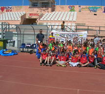 &Delta;έ&kappa;&alpha; &delta;&eta;&mu;&omicron;&tau;&iota;&kappa;ά &sigma;&chi;&omicron;&lambda;&epsilon;ί&alpha; &kappa;&alpha;&iota; 700 &mu;&alpha;&theta;&eta;&tau;έ&sigmaf; &sigma;&upsilon;&mu;&mu;&epsilon;&tau;&epsilon;ί&chi;&alpha;&nu; &sigma;&epsilon; &alpha;&theta;&lambda;&eta;&tau;&iota;&kappa;&omicron;ύ&sigmaf; &alpha;&gamma;ώ&nu;&epsilon;&sigmaf; &sigma;&tau;&eta;&nu; &Tau;&rho;ί&pi;&omicron;&lambda;&eta; (&epsilon;&iota;&kappa;ό&nu;&epsilon;&sigmaf;)!