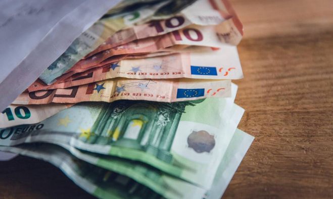 &Epsilon;&pi;ί&delta;&omicron;&mu;&alpha; 800 &epsilon;&upsilon;&rho;ώ | &Pi;ό&tau;&epsilon; &theta;&alpha; &gamma;ί&nu;&omicron;&upsilon;&nu; &omicron;&iota; &delta;&eta;&lambda;ώ&sigma;&epsilon;&iota;&sigmaf; &sigma;&tau;&eta;&nu; "&Epsilon;&rho;&gamma;ά&nu;&eta;" - &Pi;ό&tau;&epsilon; &theta;&alpha; &alpha;&rho;&chi;ί&sigma;&omicron;&upsilon;&nu; &omicron;&iota; &pi;&lambda;&eta;&rho;&omega;&mu;έ&sigmaf;