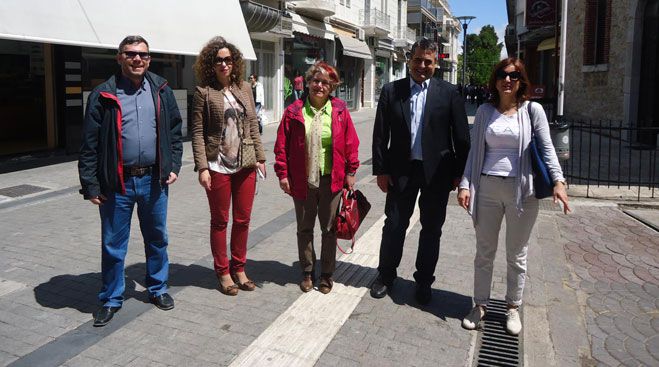&Mu;&epsilon; &kappa;&alpha;&tau;&alpha;&sigma;&tau;&eta;&mu;&alpha;&tau;ά&rho;&chi;&epsilon;&sigmaf; &kappa;&alpha;&iota; &delta;&iota;&kappa;&eta;&gamma;ό&rho;&omicron;&upsilon;&sigmaf; &sigma;&upsilon;&nu;&alpha;&nu;&tau;ή&theta;&eta;&kappa;&epsilon; &omicron; &upsilon;&pi;&omicron;&psi;ή&phi;&iota;&omicron;&sigmaf; &Delta;ή&mu;&alpha;&rho;&chi;&omicron;&sigmaf; &Kappa;ώ&sigma;&tau;&alpha;&sigmaf; &Tau;&zeta;&iota;&omicron;ύ&mu;&eta;&sigmaf;