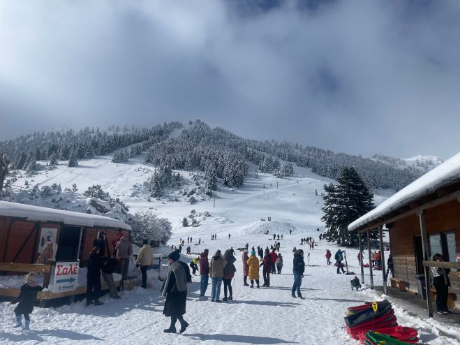 &Delta;&epsilon;&nu; ... &chi;ά&nu;&omicron;&nu;&tau;&alpha;&iota; &tau;έ&tau;&omicron;&iota;&epsilon;&sigmaf; &mu;έ&rho;&epsilon;&sigmaf; &sigma;&tau;&omicron; &Chi;&iota;&omicron;&nu;&omicron;&delta;&rho;&omicron;&mu;&iota;&kappa;ό &Kappa;έ&nu;&tau;&rho;&omicron; &Mu;&alpha;&iota;&nu;ά&lambda;&omicron;&upsilon;! (&epsilon;&iota;&kappa;ό&nu;&epsilon;&sigmaf;)