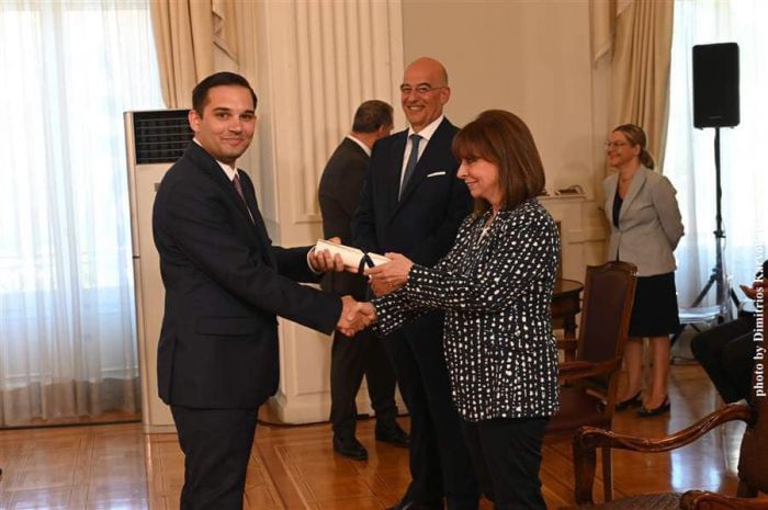 Νέος διπλωμάτης ο Γιάννης Πήλιουρας από την Κυνουρία
