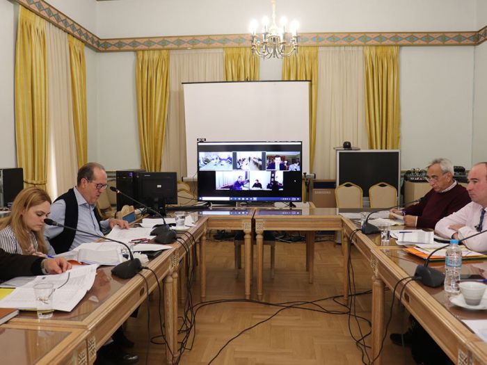 Περιφέρεια | Δίνει 1.800.000 για να φτιαχτούν δρόμοι στην Αρκαδία!