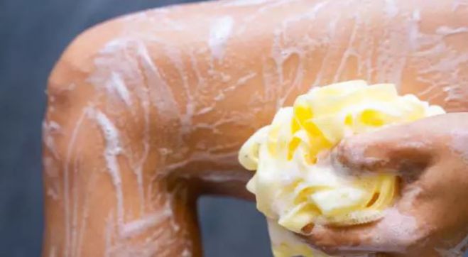 Bέλγιο: «Μειώστε τη διάρκεια του ντους» για εξοικονόμηση ενέργειας