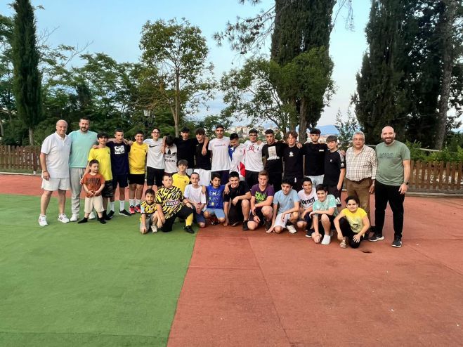 &Mu;&epsilon; &chi;&alpha;&mu;ό&gamma;&epsilon;&lambda;&alpha; &kappa;&alpha;&iota; &alpha;&iota;&sigma;&iota;&omicron;&delta;&omicron;&xi;ί&alpha; έ&kappa;&lambda;&epsilon;&iota;&sigma;&epsilon; &eta; &chi;&rho;&omicron;&nu;&iota;ά &gamma;&iota;&alpha; &tau;&iota;&sigmaf; &alpha;&kappa;&alpha;&delta;&eta;&mu;ί&epsilon;&sigmaf; &pi;&omicron;&delta;&omicron;&sigma;&phi;&alpha;ί&rho;&omicron;&upsilon; &tau;&eta;&sigmaf; &Alpha;&Epsilon;&Kappa; &Tau;&rho;ί&pi;&omicron;&lambda;&eta;&sigmaf;