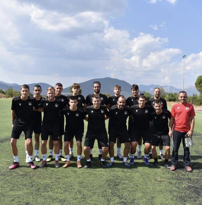 "&Pi;&rho;ώ&tau;&eta;" &gamma;&iota;&alpha; &tau;&omicron;&nu; &Alpha;&epsilon;&tau;ό &Delta;ά&rho;&alpha; (&epsilon;&iota;&kappa;ό&nu;&epsilon;&sigmaf;)