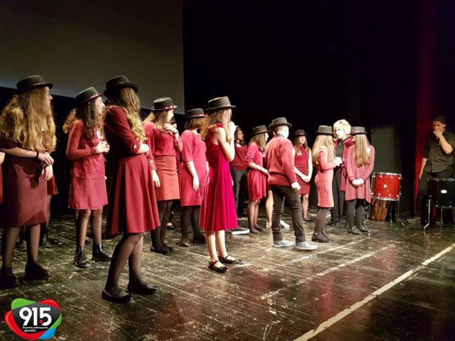 "&Kappa;&iota; &alpha;&nu; ή&sigma;&omicron;&upsilon;&nu; &epsilon;&sigma;ύ;" | &Mu;&alpha;&theta;&eta;&tau;έ&sigmaf; &alpha;&pi;ό &pi;έ&nu;&tau;&epsilon; &sigma;&chi;&omicron;&lambda;&epsilon;ί&alpha; &tau;&eta;&sigmaf; &Alpha;&rho;&kappa;&alpha;&delta;ί&alpha;&sigmaf; έ&sigma;&tau;&epsilon;&iota;&lambda;&alpha;&nu; &tau;&omicron; &delta;&iota;&kappa;ό &tau;&omicron;&upsilon;&sigmaf; &mu;ή&nu;&upsilon;&mu;&alpha; (vd)