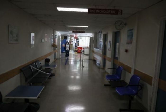 &Gamma;&iota;&alpha;&tau;&rho;ό&sigmaf; &sigma;&tau;&eta;&nu; &Kappa;&alpha;&tau;&epsilon;&rho;ί&nu;&eta; &pi;έ&theta;&alpha;&nu;&epsilon; &mu;&epsilon;&tau;ά &tau;&eta; 2&eta; &delta;ό&sigma;&eta; &tau;&omicron;&upsilon; &epsilon;&mu;&beta;&omicron;&lambda;ί&omicron;&upsilon; &tau;&eta;&sigmaf; Pfizer