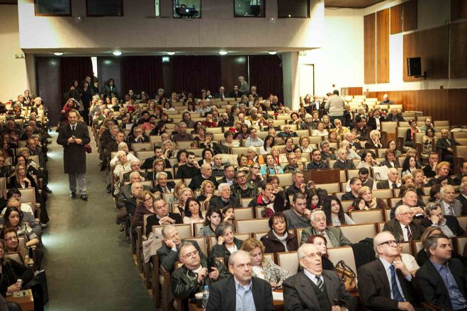 &Sigma;ύ&nu;&delta;&epsilon;&sigma;&mu;&omicron;&sigmaf; &epsilon;&nu; &Alpha;&tau;&tau;&iota;&kappa;ή &Lambda;&alpha;&gamma;&kappa;&alpha;&delta;&iota;&nu;ώ&nu; - &Epsilon;&kappa;&delta;ή&lambda;&omega;&sigma;&eta; &mu;&epsilon; &tau;&rho;&alpha;&gamma;&omicron;ύ&delta;&iota;&alpha; &alpha;&phi;&iota;&epsilon;&rho;&omega;&mu;έ&nu;&alpha; &sigma;&tau;&eta; &Mu;ά&nu;&alpha;! (&epsilon;&iota;&kappa;ό&nu;&epsilon;&sigmaf;)