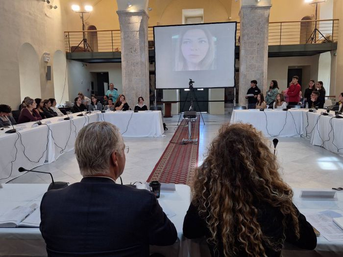 &Omicron;&iota; &nu;έ&omicron;&iota; &tau;&eta;&sigmaf; &Pi;&epsilon;&lambda;&omicron;&pi;&omicron;&nu;&nu;ή&sigma;&omicron;&upsilon; &pi;ή&rho;&alpha;&nu; &tau;&omicron;&nu; &lambda;ό&gamma;&omicron; &sigma;&tau;&omicron; &iota;&sigma;&tau;&omicron;&rho;&iota;&kappa;ό &Beta;&omicron;&upsilon;&lambda;&epsilon;&upsilon;&tau;&iota;&kappa;ό &tau;&omicron;&upsilon; &Nu;&alpha;&upsilon;&pi;&lambda;ί&omicron;&upsilon;
