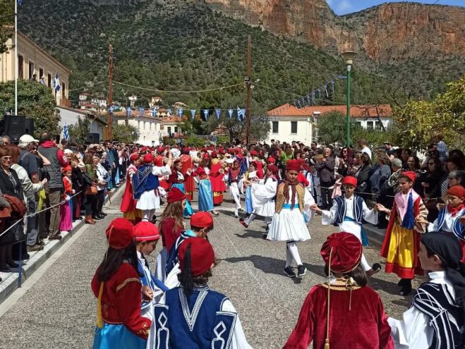 Μανώλης Δολιανίτης: "Με Υπερηφάνεια και Τιμή γιορτάσαμε την 25η Μαρτίου και στο Λεωνίδιο"