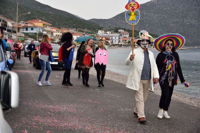 &Mu;&epsilon;&tau;&alpha;&phi;έ&rho;&theta;&eta;&kappa;&epsilon; &gamma;&iota;&alpha; &tau;&eta;&nu; &Kappa;&upsilon;&rho;&iota;&alpha;&kappa;ή &tau;&omicron; &Kappa;&alpha;&rho;&nu;&alpha;&beta;ά&lambda;&iota; &sigma;&tau;&omicron;&nu; &Tau;&upsilon;&rho;ό