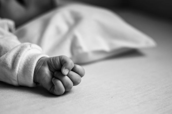 &Tau;&rho;&alpha;&gamma;&omega;&delta;ί&alpha; &sigma;&tau;&eta;&nu; &Pi;ά&tau;&rho;&alpha; &ndash; &Nu;&epsilon;&kappa;&rho;ό &beta;&rho;έ&phi;&omicron;&sigmaf; &mu;ό&lambda;&iota;&sigmaf; 2,5 &mu;&eta;&nu;ώ&nu;
