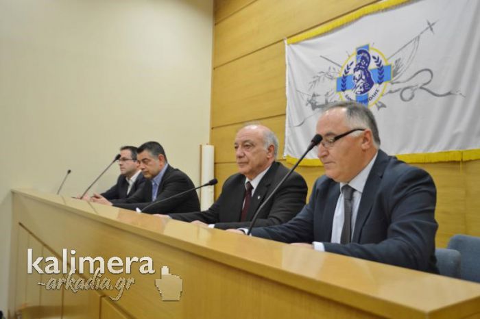 &Beta;&rho;ά&beta;&epsilon;&upsilon;&sigma;&eta; &Alpha;&Mu;&Epsilon;&Alpha; &alpha;&pi;ό &tau;&omicron; "Ί&delta;&rho;&upsilon;&mu;&alpha; &Sigma;&chi;ί&zeta;&alpha;" &sigma;&tau;&eta;&nu; &Tau;&rho;ί&pi;&omicron;&lambda;&eta;