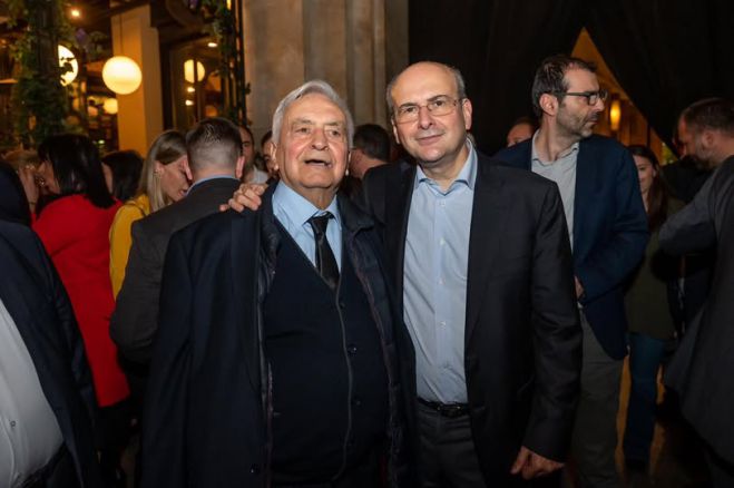 Ο Χατζηδάκης αποχαιρετά τον Δημήτρη Τσιγκούνη: "Στο Λεωνίδιο τον εξέλεξαν δήμαρχο 7 συνεχόμενες φορές, αναγνωρίζοντας την προσφορά και το ήθος του"