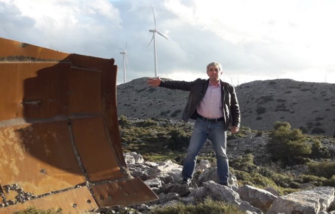 &Tau;&sigma;&omicron;ύ&kappa;&alpha;&sigmaf;: &laquo;&Delta;ή&mu;&alpha;&rho;&chi;&epsilon;, &tau;&alpha; &ldquo;&theta;&alpha;&rdquo; .. &sigma;&tau;&alpha;&mu;&alpha;&tau;&omicron;ύ&nu; &sigma;&tau;&omicron; &Mu;&epsilon;&gamma;&alpha;&beta;&omicron;ύ&nu;&iota;!&raquo;