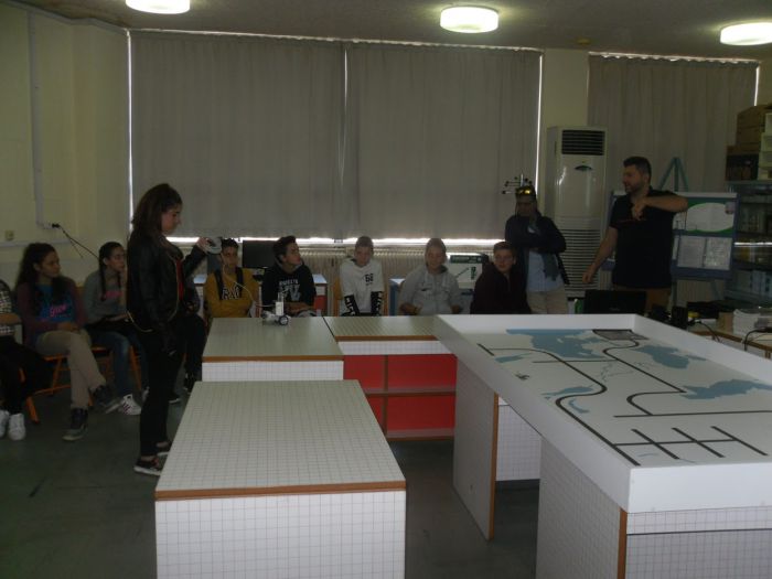 Μαθητές του Γυμνασίου Λογγάς στο Κέντρο Ρομποτικής και Προγραμματισμού Καλαμάτας