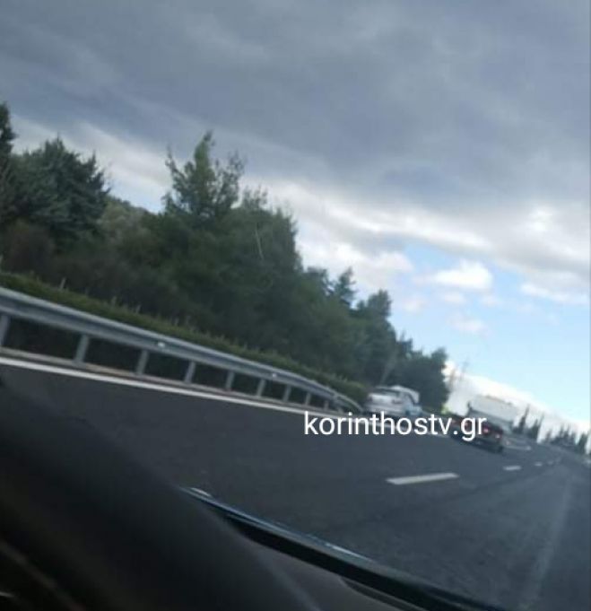 &Alpha;&upsilon;&tau;&omicron;&kappa;ί&nu;&eta;&tau;&omicron; &laquo;&kappa;&alpha;&rho;&phi;ώ&theta;&eta;&kappa;&epsilon;&raquo; &sigma;&tau;&iota;&sigmaf; &mu;&pi;ά&rho;&epsilon;&sigmaf; &sigma;&tau;&eta;&nu; &Epsilon;.&Omicron;. "&Kappa;&omicron;&rho;ί&nu;&theta;&omicron;&upsilon; &ndash; &Tau;&rho;&iota;&pi;ό&lambda;&epsilon;&omega;&sigmaf;"