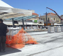 &laquo;&Alpha;&pi;ό &tau;&eta;&nu; &Tau;&rho;ί&pi;&omicron;&lambda;&eta; &lambda;&epsilon;ί&pi;&epsilon;&iota; &tau;&omicron; &pi;&rho;ά&sigma;&iota;&nu;&omicron; &kappa;&iota; ό&chi;&iota; &tau;&omicron; &mu;ά&rho;&mu;&alpha;&rho;&omicron; &pi;&omicron;&upsilon; &laquo;&pi;έ&phi;&tau;&epsilon;&iota;&raquo; &sigma;&tau;&eta;&nu; &Pi;&lambda;&alpha;&tau;&epsilon;ί&alpha; &Pi;&epsilon;&tau;&rho;&iota;&nu;&omicron;ύ&raquo;! (video)