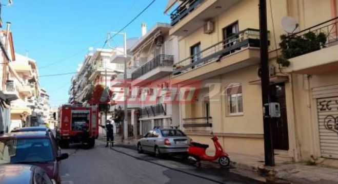&Tau;&rho;&alpha;&gamma;&omega;&delta;ί&alpha; &sigma;&tau;&eta;&nu; &Pi;ά&tau;&rho;&alpha; - &Nu;&epsilon;&alpha;&rho;ό&sigmaf; &iota;&epsilon;&rho;έ&alpha;&sigmaf; έ&pi;&epsilon;&sigma;&epsilon; &alpha;&pi;ό &mu;&pi;&alpha;&lambda;&kappa;ό&nu;&iota;