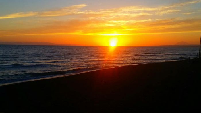 Ένα υπέροχο ηλιοβασίλεμα στην παραλία της Κουρούτας! (εικόνες)