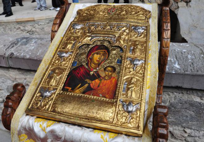 &Sigma;ή&mu;&epsilon;&rho;&alpha; &eta; &gamma;&iota;&omicron;&rho;&tau;ή &tau;&eta;&sigmaf; &Pi;&alpha;&nu;&alpha;&gamma;ί&alpha;&sigmaf; - &Pi;&omicron;&iota;&alpha; &omicron;&nu;ό&mu;&alpha;&tau;&alpha; &gamma;&iota;&omicron;&rho;&tau;ά&zeta;&omicron;&upsilon;&nu;!