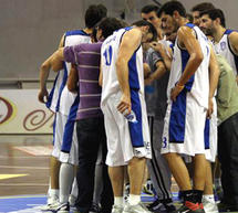 &Sigma;&tau;&omicron; &Pi;έ&rho;&alpha;&mu;&alpha; &pi;&alpha;ί&zeta;&epsilon;&iota; &omicron; &Alpha;&rho;&kappa;&alpha;&delta;&iota;&kappa;ό&sigmaf;