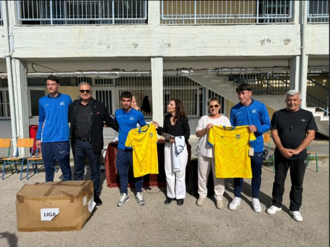 &Omicron; ASTERAS AKTOR &sigma;&tau;&omicron; &Gamma;&upsilon;&mu;&nu;ά&sigma;&iota;&omicron; &kappa;&alpha;&iota; &Lambda;ύ&kappa;&epsilon;&iota;&omicron; &Beta;&lambda;&alpha;&chi;&iota;ώ&tau;&eta;! (&epsilon;&iota;&kappa;ό&nu;&epsilon;&sigmaf;)