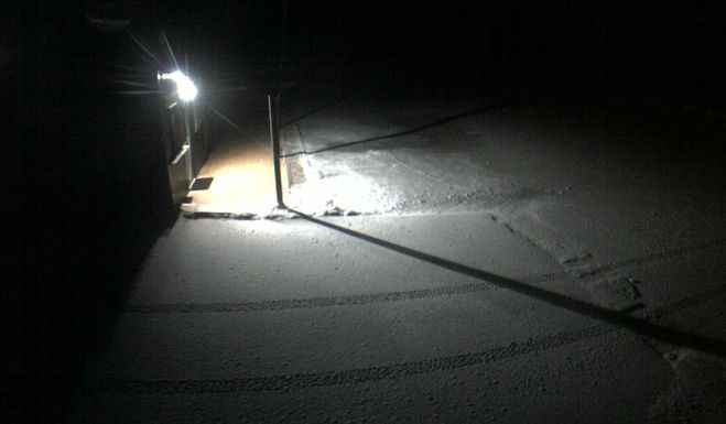 Έ&phi;&tau;&alpha;&sigma;&alpha;&nu; &tau;&alpha; &chi;&iota;ό&nu;&iota;&alpha; &sigma;&tau;&alpha; &Kappa;&alpha;&lambda;ά&beta;&rho;&upsilon;&tau;&alpha;! (vd)