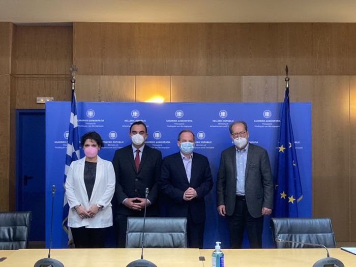 Έρχεται ο Καραμανλής | Ανακοινώσεις για το τρένο στην Τρίπολη, την παράκαμψη Λαγκαδίων και το δρόμο "Μεγαλόπολη - Αρχαία Ολυμπία"!