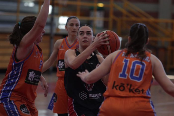 &Gamma;&upsilon;&nu;&alpha;&iota;&kappa;&epsilon;ί&omicron; &mu;&pi;ά&sigma;&kappa;&epsilon;&tau; | &Upsilon;&pi;&omicron;&beta;&iota;&beta;ά&sigma;&tau;&eta;&kappa;&epsilon; &eta; Ά&mu;&iota;&lambda;&lambda;&alpha;