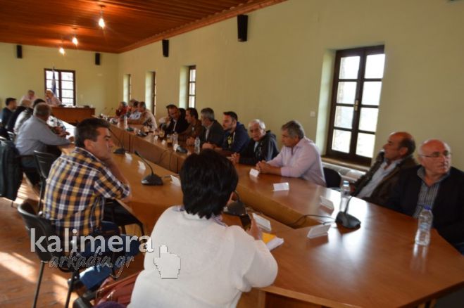 &Gamma;&omicron;&rho;&tau;&upsilon;&nu;ί&alpha; &ndash; &Pi;&omicron;&iota;&omicron;&iota; &epsilon;&kappa;&lambda;έ&chi;&tau;&eta;&kappa;&alpha;&nu; &sigma;&epsilon; &Omicron;&iota;&kappa;&omicron;&nu;&omicron;&mu;&iota;&kappa;ή &Epsilon;&pi;&iota;&tau;&rho;&omicron;&pi;ή &kappa;&alpha;&iota; &laquo;&Pi;&omicron;&iota;ό&tau;&eta;&tau;&alpha; &Zeta;&omega;ή&sigmaf;&raquo; (&omicron;&nu;ό&mu;&alpha;&tau;&alpha;)
