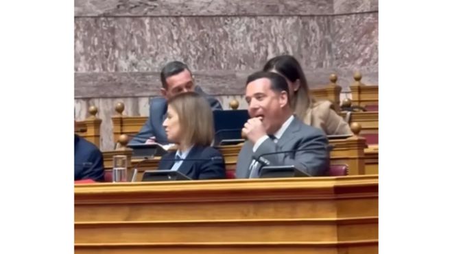 &Eta; &Kappa;&omega;&nu;&sigma;&tau;&alpha;&nu;&tau;&omicron;&pi;&omicron;ύ&lambda;&omicron;&upsilon; &alpha;&nu;έ&beta;&alpha;&sigma;&epsilon; &sigma;&tau;&omicron; TikTok &tau;&omicron; &beta;ί&nu;&tau;&epsilon;&omicron; &pi;&omicron;&upsilon; &kappa;&alpha;&tau;έ&gamma;&rho;&alpha;&phi;&epsilon; &tau;&omicron;&nu; &Gamma;&epsilon;&omega;&rho;&gamma;&iota;ά&delta;&eta; &nu;&alpha; &tau;&rho;ώ&epsilon;&iota; ... &kappa;&rho;&alpha;&kappa;&epsilon;&rho;ά&kappa;&iota;!