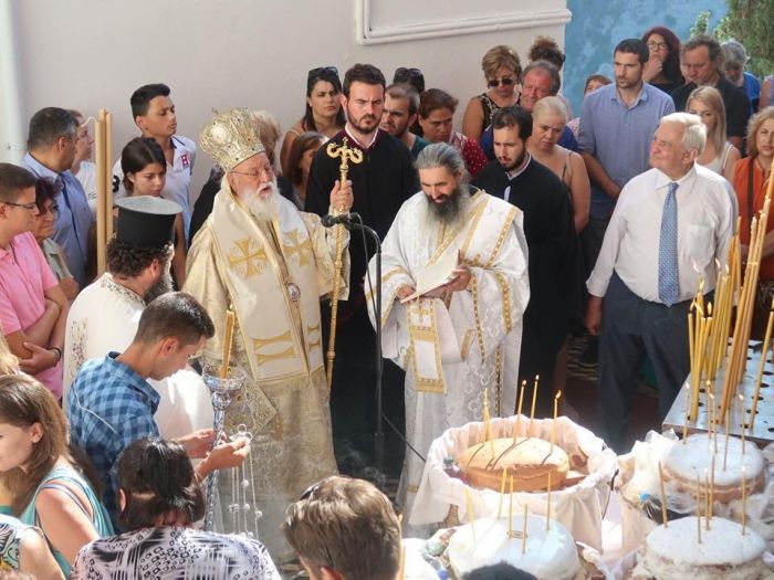 Η γιορτή της Παναγίας στη Μονή Έλωνας (εικόνες)
