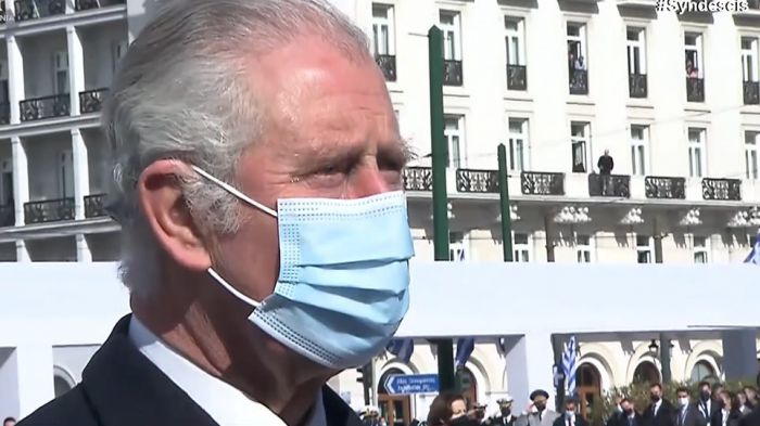 200 &chi;&rho;ό&nu;&iota;&alpha; &alpha;&pi;ό &tau;&eta;&nu; &Epsilon;&lambda;&lambda;&eta;&nu;&iota;&kappa;ή &Epsilon;&pi;&alpha;&nu;ά&sigma;&tau;&alpha;&sigma;&eta; | &Delta;ά&kappa;&rho;&upsilon;&sigma;&epsilon; &omicron; &pi;&rho;ί&gamma;&kappa;&iota;&pi;&alpha;&sigmaf; &Kappa;ά&rho;&omicron;&lambda;&omicron;&sigmaf; &sigma;&tau;&eta;&nu; &kappa;&alpha;&tau;ά&theta;&epsilon;&sigma;&eta; &sigma;&tau;&epsilon;&phi;ά&nu;&omega;&nu; (vd)